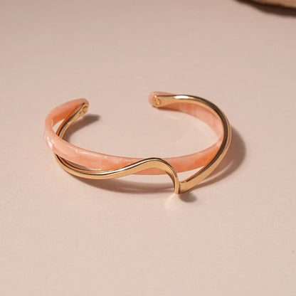 NUMA Love Resin Bangle