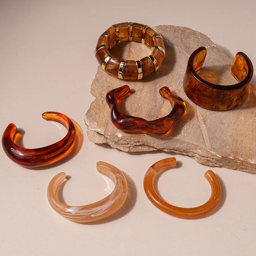 NUMA Strength Resin Bangle