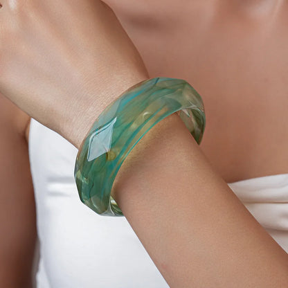 NUMA Harmony Resin Bangle