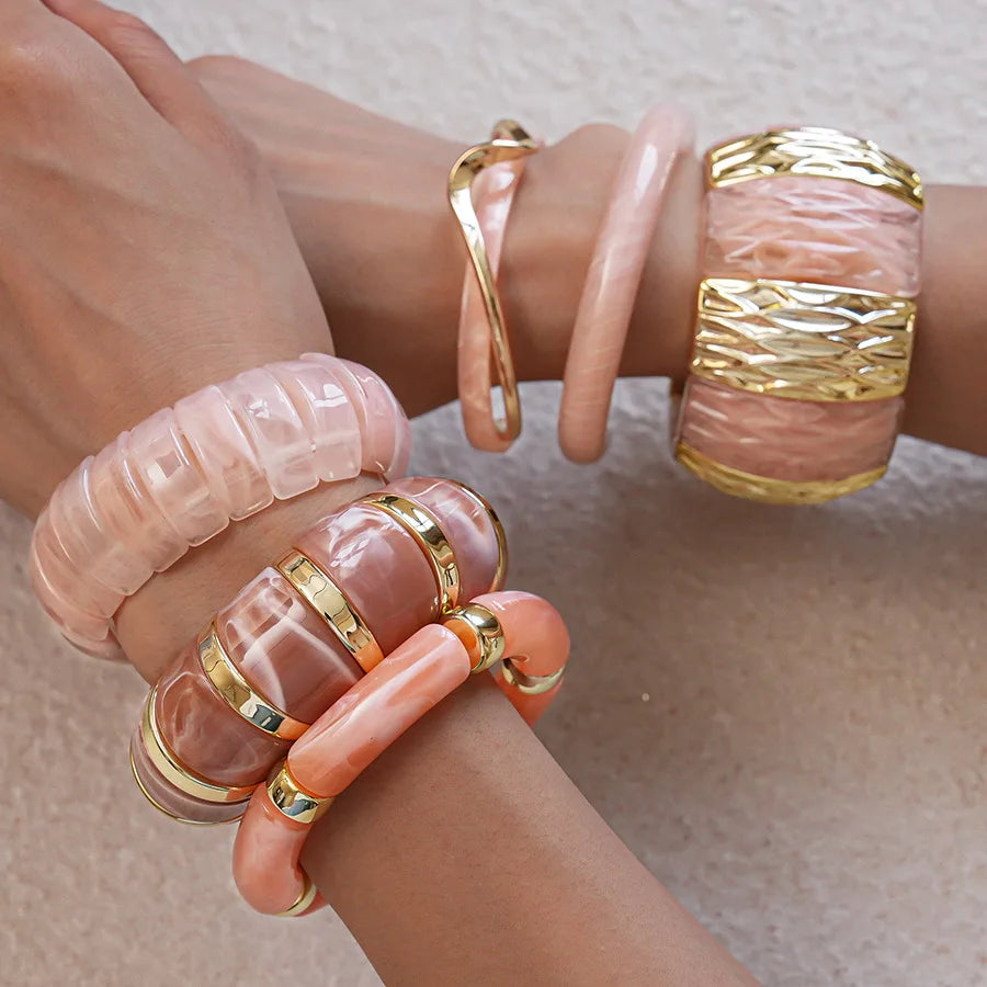 NUMA Love Resin Bangle