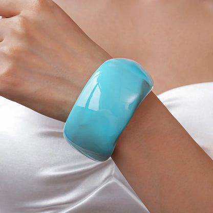 NUMA Serenity Resin Bangle