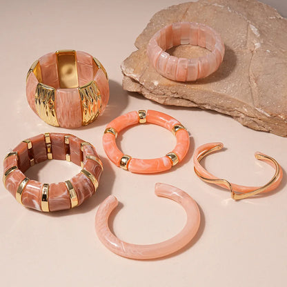 NUMA Love Resin Bangle